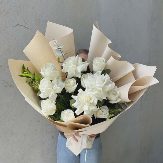 Luxe White Roses | Same-Day Delivery Tacoma | 12-16 Roses